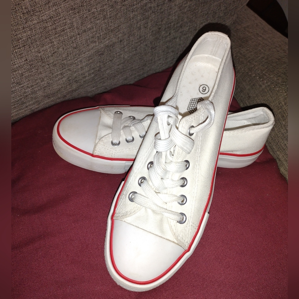 Stylish White and Red Women's Sneakers